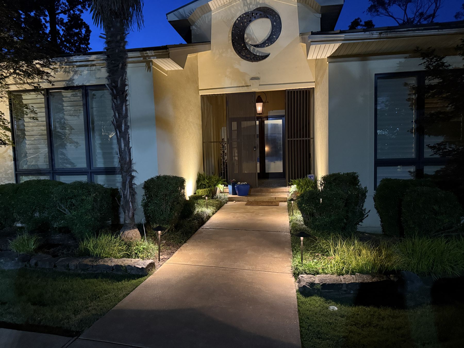 Front entry pathway and uplighting